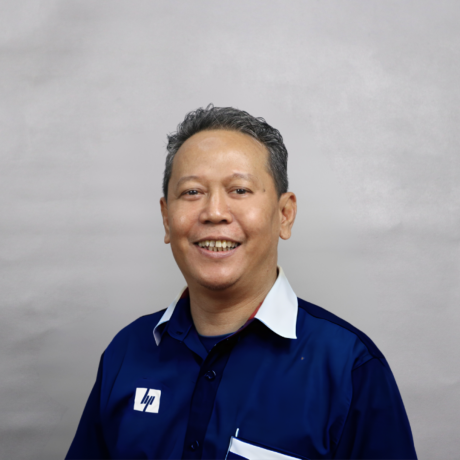 Oversees the production process and coordinates with different departments to ensure workflow is efficient. Organize production to meet deadlines and quality standards. He also monitors production lines to ensure that everything goes smoothly and any errors are to be resolved immediately.